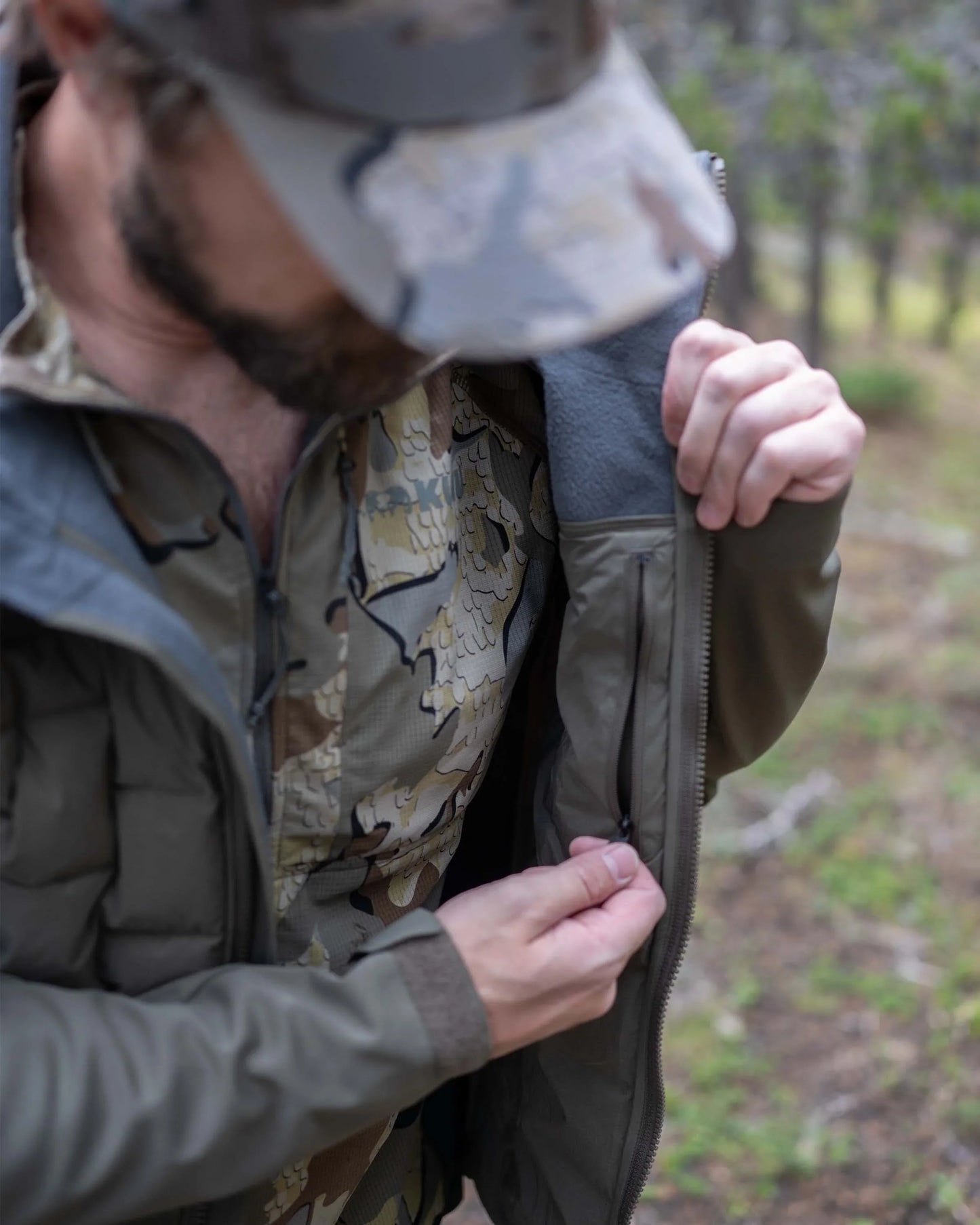 Axis Thermal Hybrid Hooded Jacket | Gunmetal