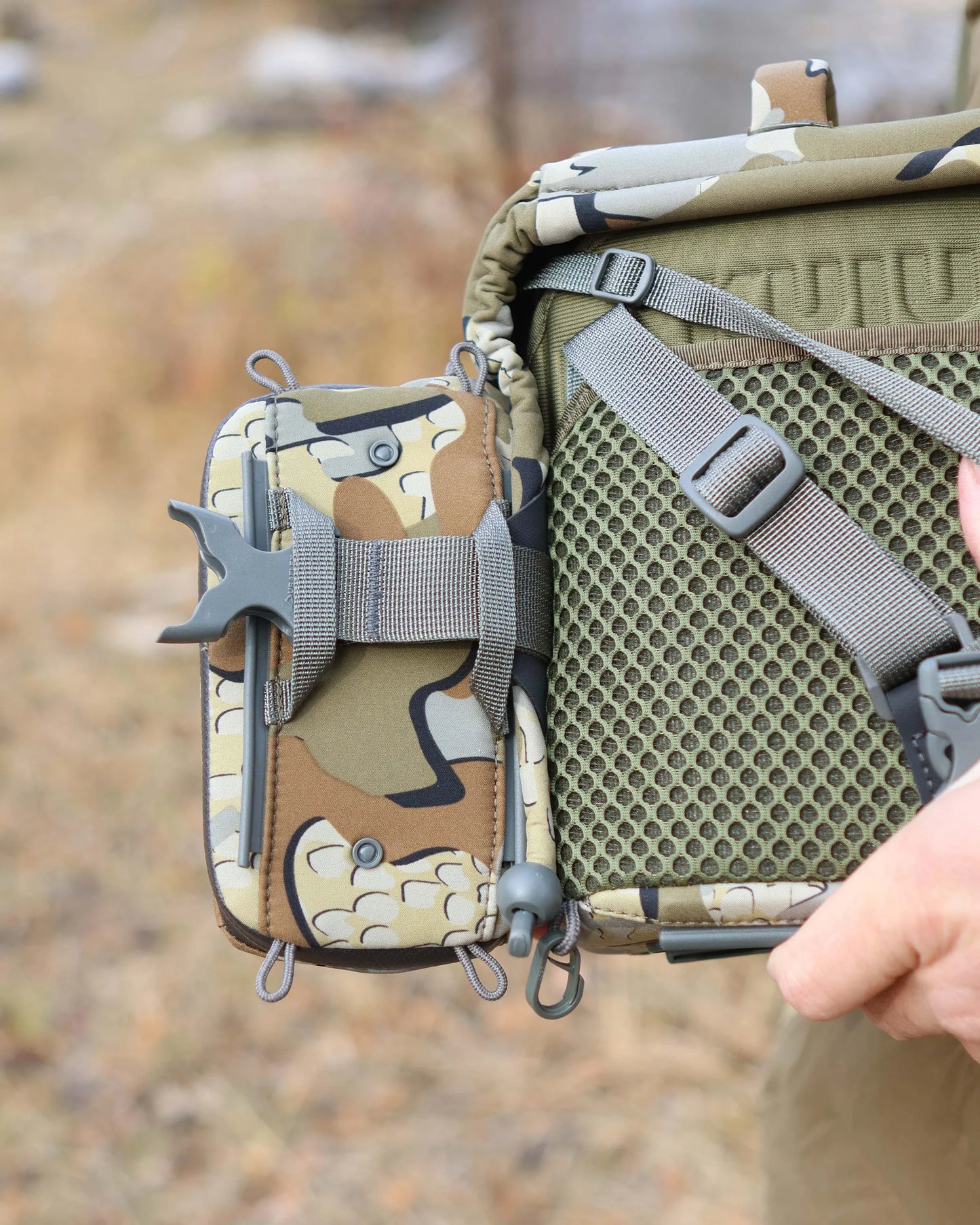PRO G3 Bino Harness Accessory Pocket | Evergreen