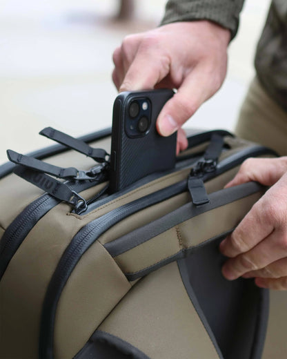 Waypoint Travel Backpack | Gunmetal