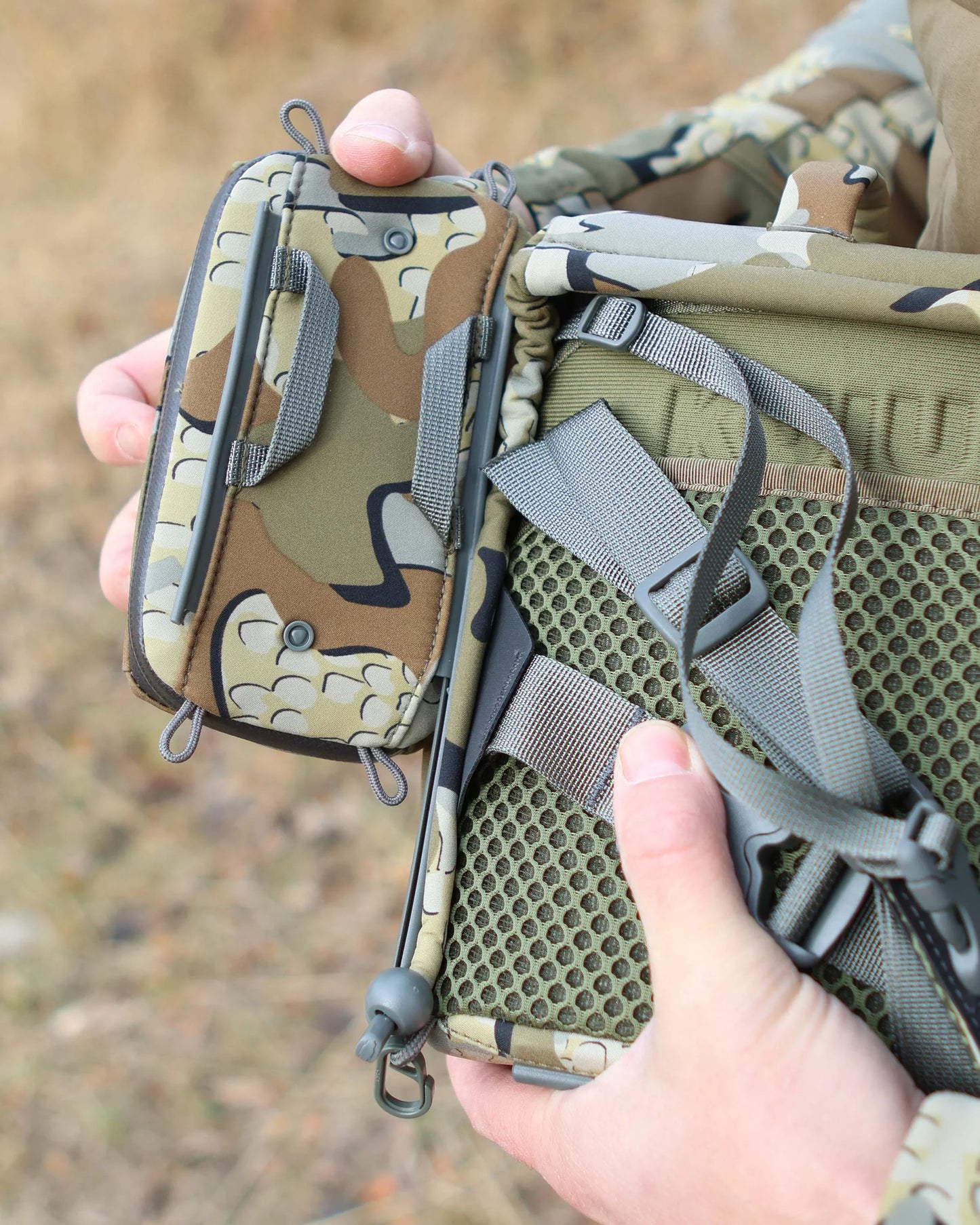 PRO G3 Bino Harness Accessory Pocket | Evergreen